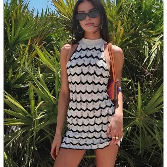ZARA BLOGGER FAVORITE STRIPED KNIT MINI DRESS - Picture 1 of 16